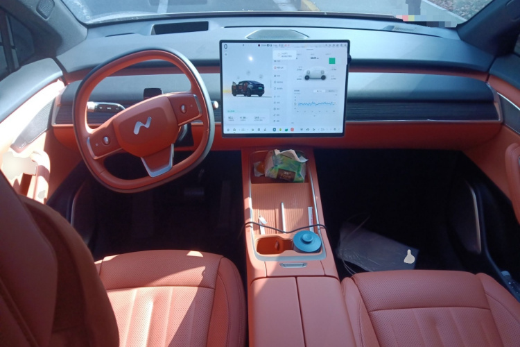 乐道L60 2024款 60kWh 四驱版中控内饰12