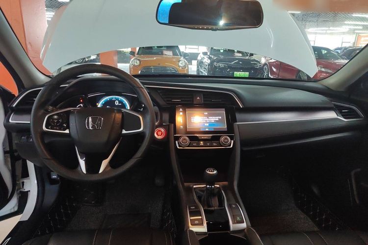本田 思域 2016款 220TURBO 手动豪华版中控内饰12