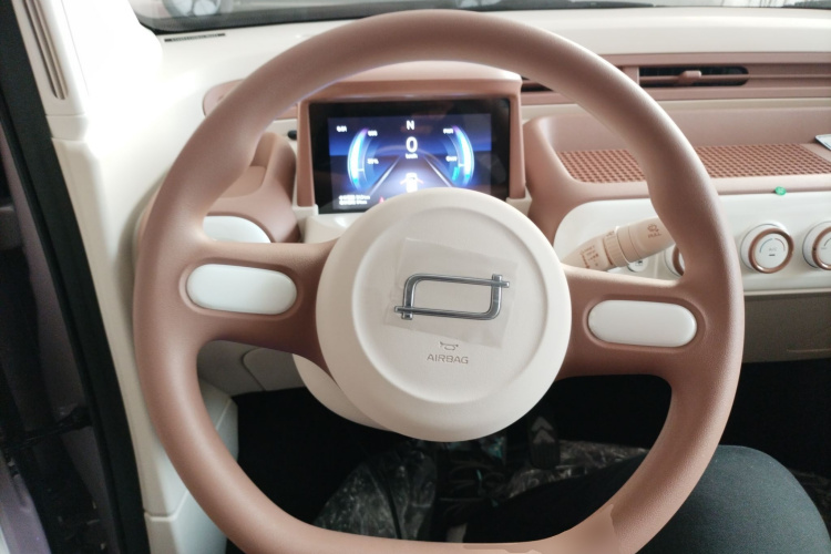 奔腾小马 2026款 222km 萌趣马 Plus中控内饰13