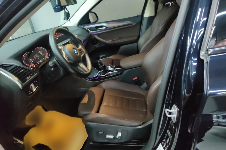 宝马X4 2021款 xDrive 25i M运动套装局部细节19