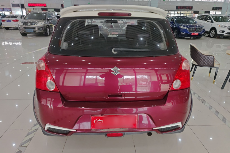 铃木 雨燕 2013款 1.5L 自动20周年限量版车身外观6