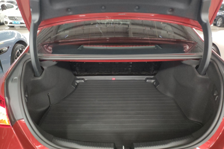 奔驰C级 2022款 改款 C 260 L 运动版局部细节23