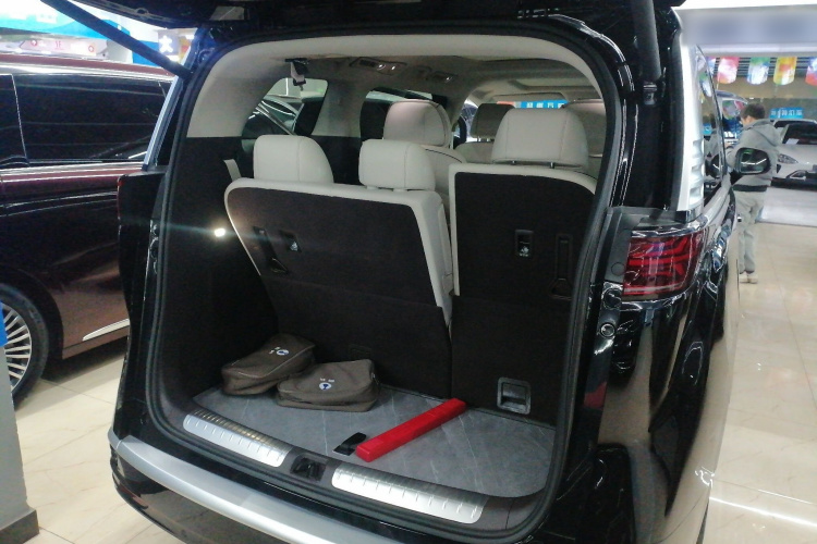 腾势D9 2024款 DM-i 1050 尊享型机舱底盘23