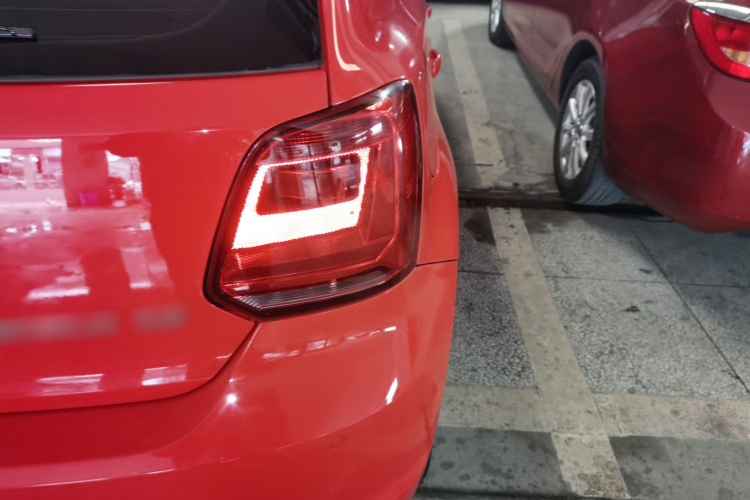 大众 Polo 2014款 1.6L 自动舒适版车身外观9