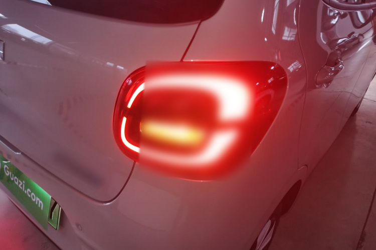 五菱汽车 宏光MINIEV 2025款 四门版 进阶款车身外观9