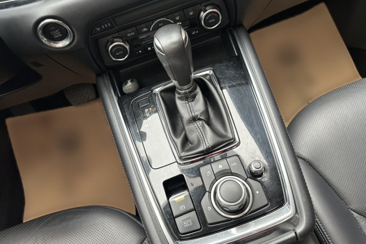 马自达CX-8 2019款 2.5L 两驱尊贵型局部细节18