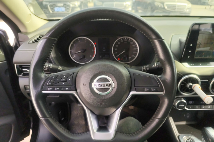 日产 轩逸 2022款 1.6L XL CVT悦享版中控内饰13