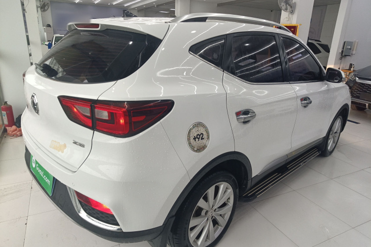 名爵ZS 2017款 1.5L 自动豪华版车身外观7