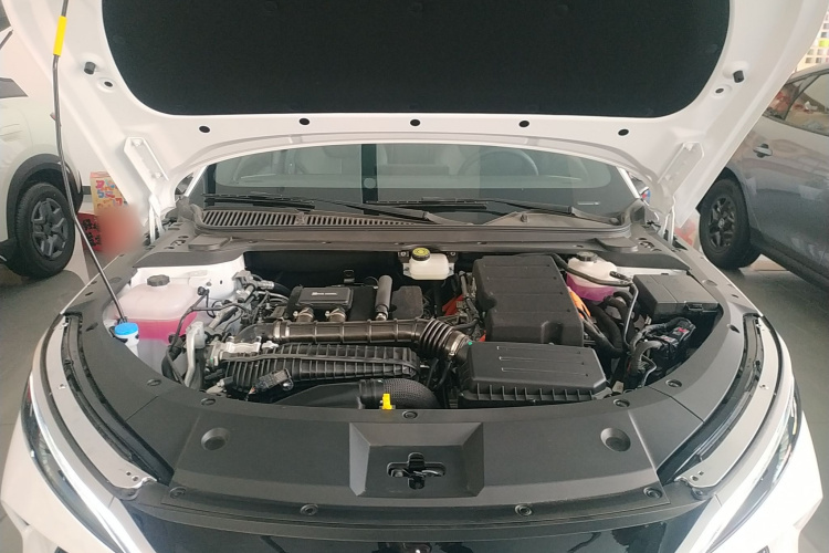 比亚迪 秦L 2024款 DM-i 120KM超越型局部细节24