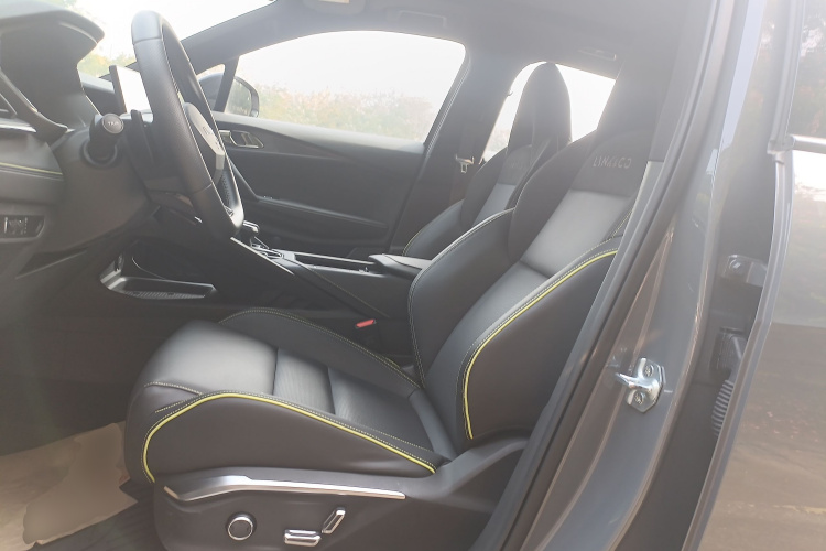 领克06 2023款 Remix 1.5T 劲Halo中控内饰19