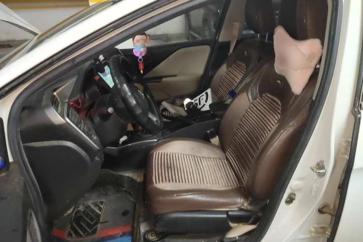 本田 哥瑞 2016款 1.5L 手动经典版中控内饰19