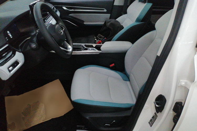 吉利汽车 帝豪 2023款 第4代冠军版 1.5L CVT旗舰型中控内饰19