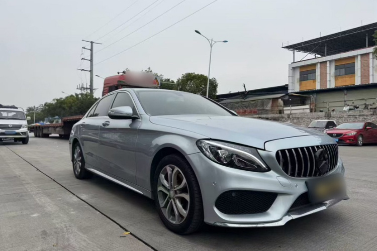 奔驰C级 2015款 改款 C 180 L 运动型车身外观6005