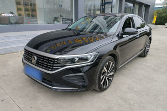 大众 帕萨特 2024款 380TSI 龙腾版