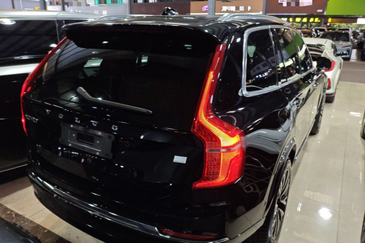 沃尔沃XC90新能源 2023款 T8 RECHARGE 智尊豪华版 7座车身外观6005