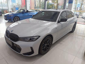 宝马3系 2025款 330Li M运动曜夜套装