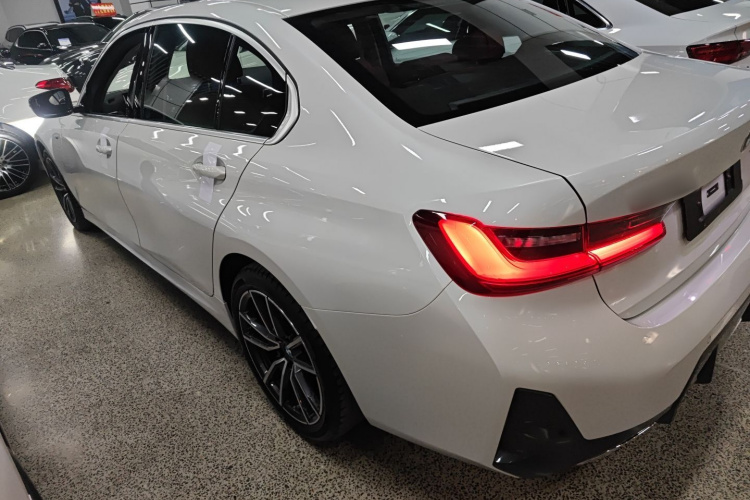 宝马3系 2024款 320Li M运动套装车身外观4