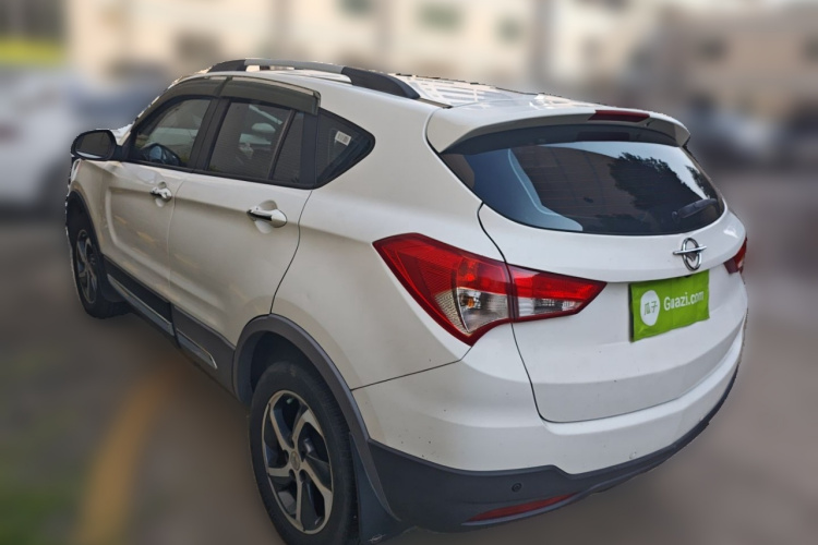 海马S5 2015款 1.5T CVT旗舰型车身外观6003