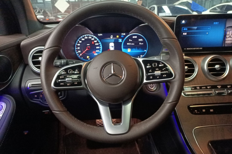 奔驰GLC 2022款 改款二 GLC 260 L 4MATIC 豪华型局部细节13