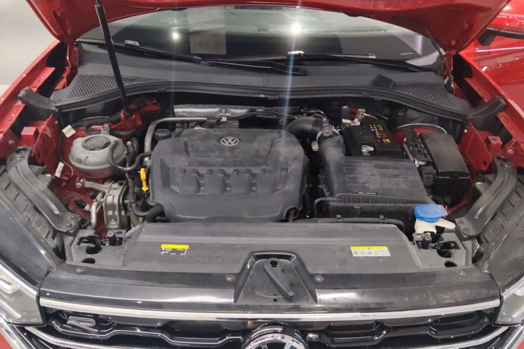 大众 探岳X 2020款 330TSI 两驱尊贵智联版机舱底盘24