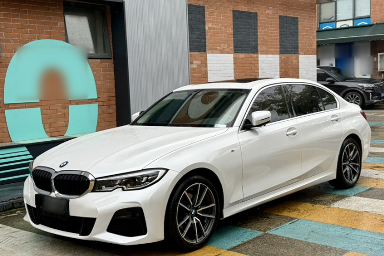 宝马3系 2021款 改款 325Li M运动套装车身外观1