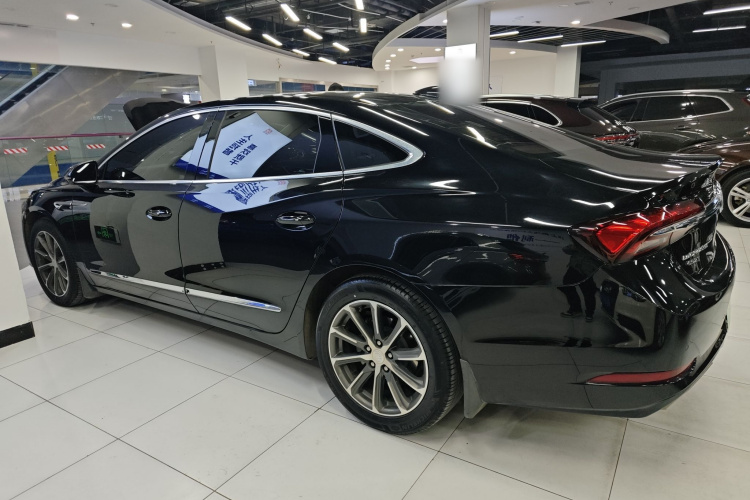 别克 君越 2020款 652T 豪华型车身外观4