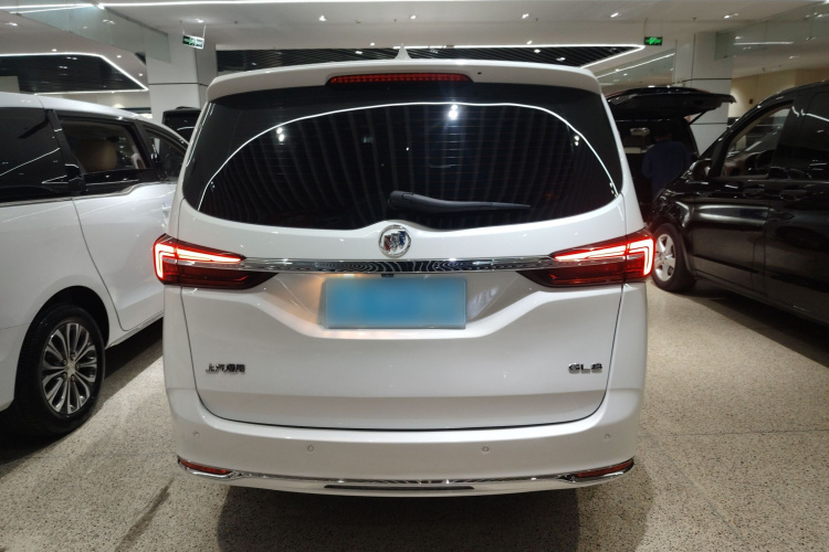 别克GL8 2023款 陆上公务舱 智享型车身外观6