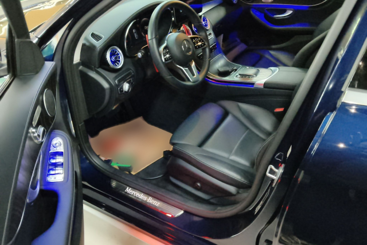 奔驰C级 2019款 改款 C 260 L 运动版中控内饰7003