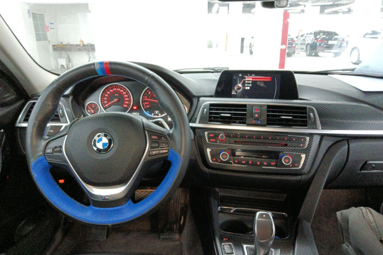 宝马3系 2017款 320Li M运动型中控内饰12