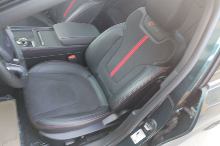 福特 蒙迪欧 2023款 1.5T E-混动 ST-Line中控内饰19