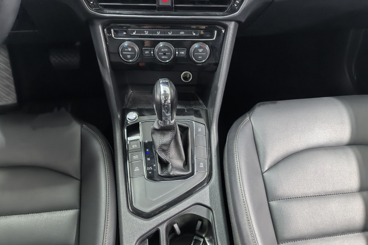 大众 途岳 2019款 280TSI 两驱豪华版 国V中控内饰7006