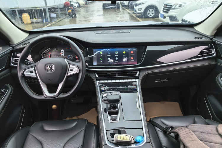 长安CS85 COUPE 2019款 2.0T 自动智版 国VI中控内饰12