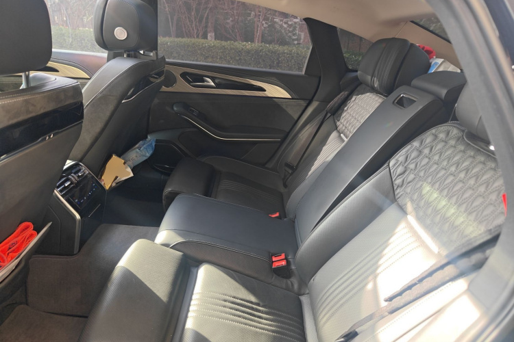 红旗H9 2020款 2.0T 智联旗畅版中控内饰21