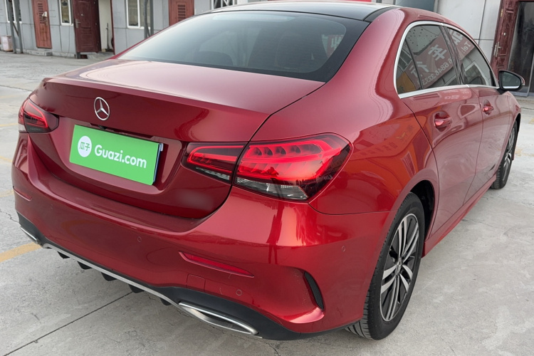 奔驰A级 2019款 A 180 L 运动轿车车身外观6007