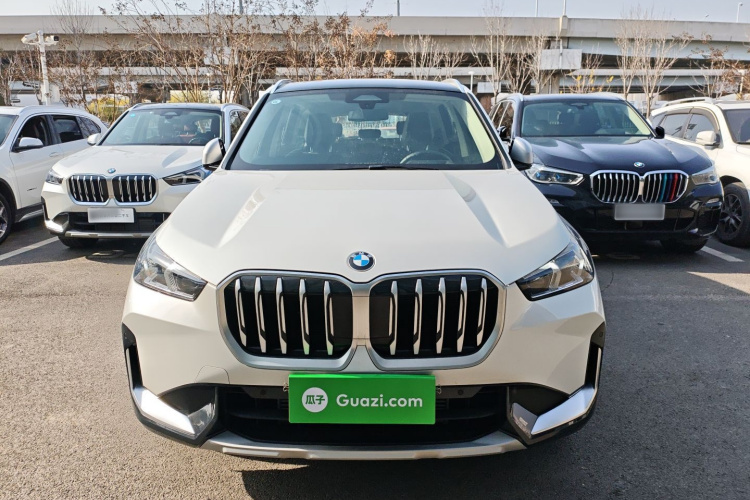 宝马X1 2023款 xDrive25Li X设计套装车身外观6001