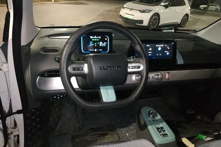 长安启源 长安Lumin 2022款 210km 香甜款中控内饰13