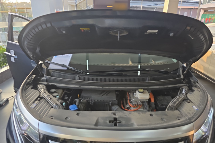 腾势D9 2024款 DM-i 980 四驱旗舰型机舱底盘24