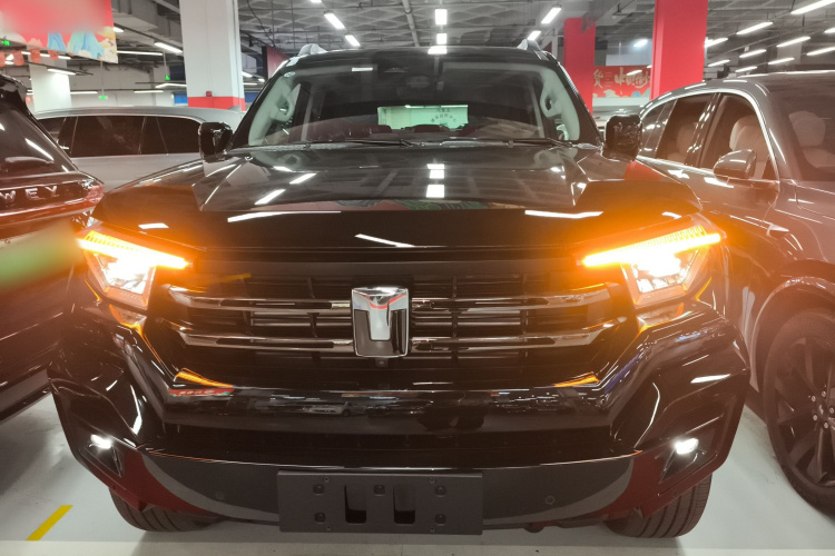 坦克400 2025款 2.0T 汽油版车身外观6001