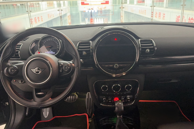 MINI Clubman 2018款 1.5T COOPER 赛车手中控内饰7003