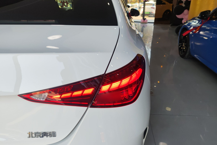 奔驰C级 2024款 改款二 C 260 L 运动版车身外观6006