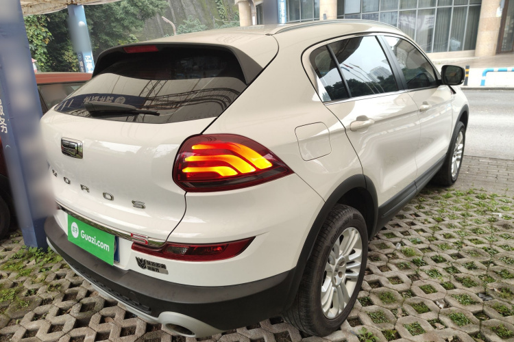 观致5 2017款 1.6T 自动尊贵型车身外观7