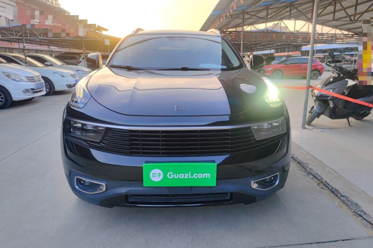 领克01 2017款 2.0T 两驱型Pro版车身外观2