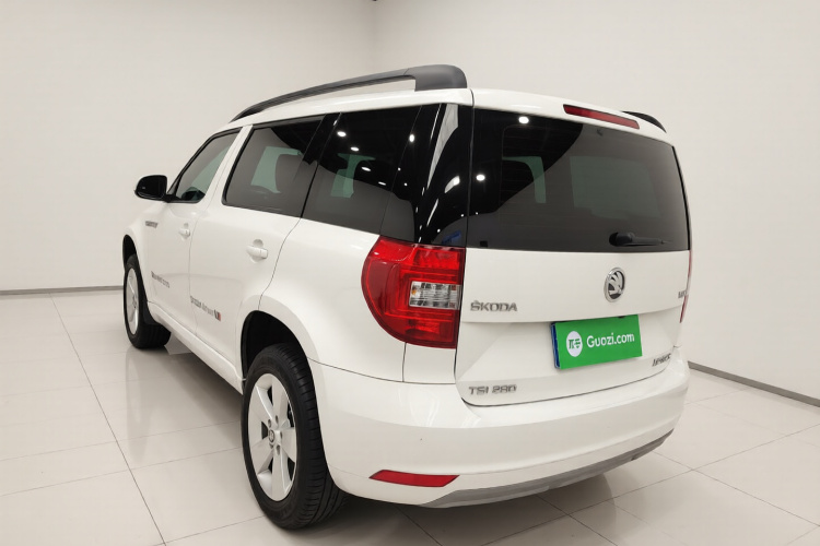 斯柯达 Yeti 2017款 TSI280 DSG前行版车身外观5