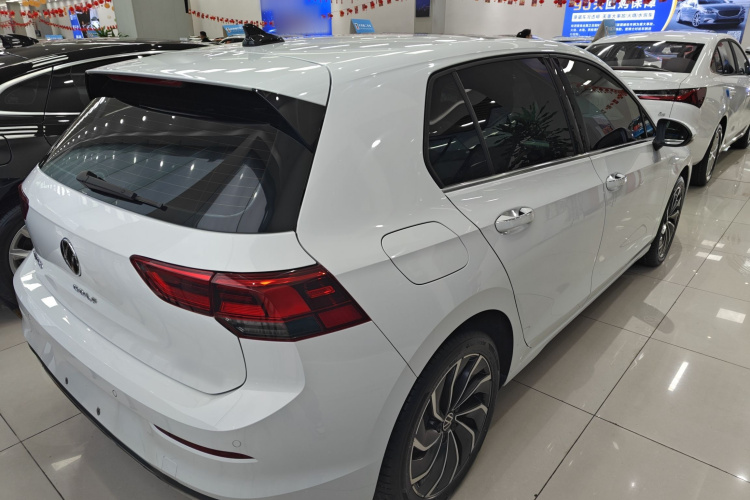 大众 高尔夫 2023款 改款 280TSI DSG Pro车身外观7