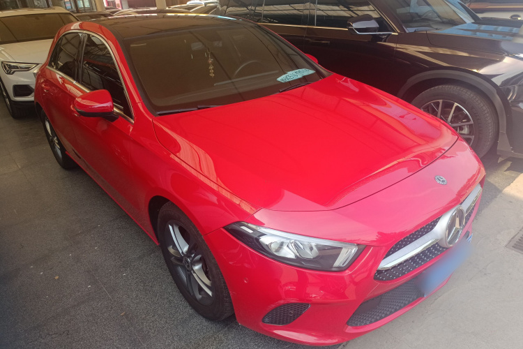 奔驰A级(进口) 2019款 A 200 动感型车身外观6002