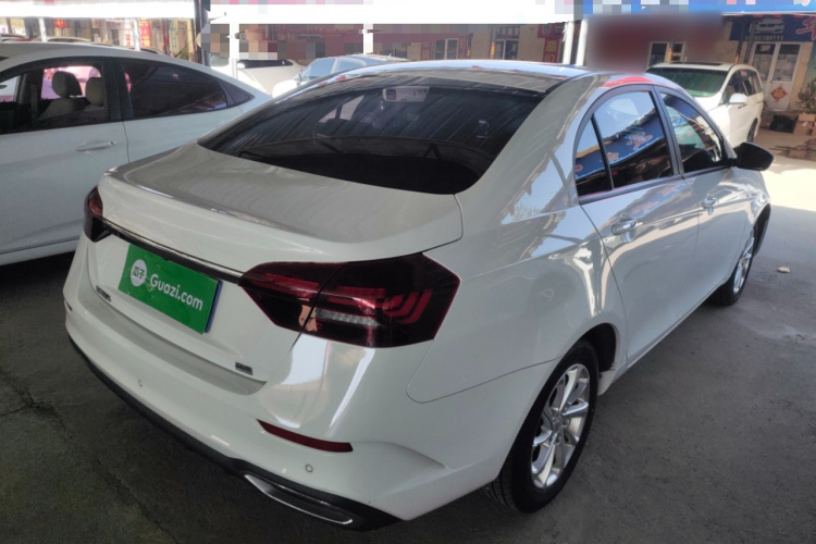 吉利汽车 帝豪 2021款 UP 1.5L 手动豪华型车身外观7