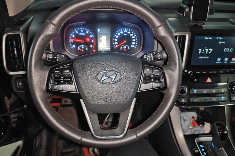 北京现代ix35 2019款 2.0L 自动两驱智勇·畅享版 国VI中控内饰13