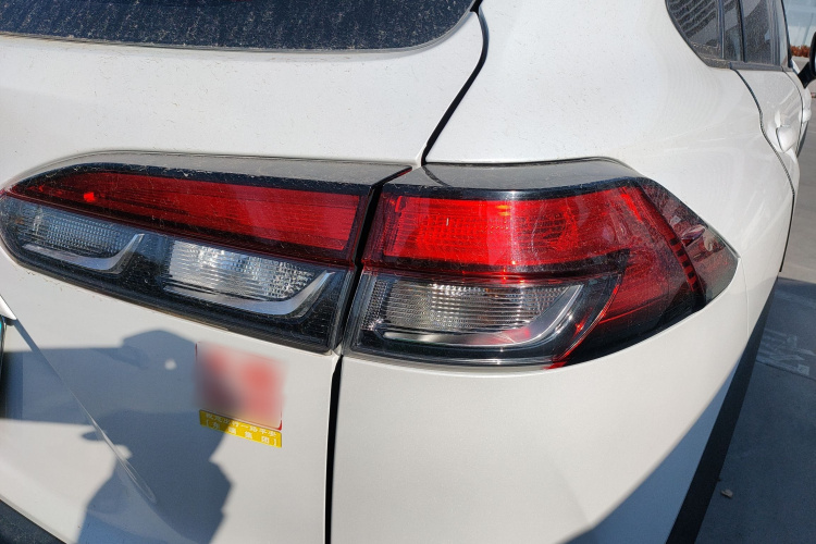 丰田 锋兰达 2022款 2.0L CVT豪华PLUS版车身外观9