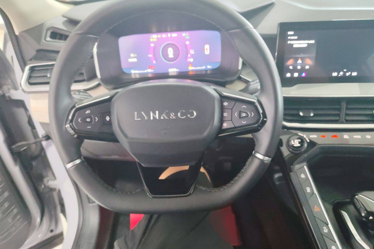 领克06 EM-P 2022款 PHEV 84KM续航版 Pro中控内饰13