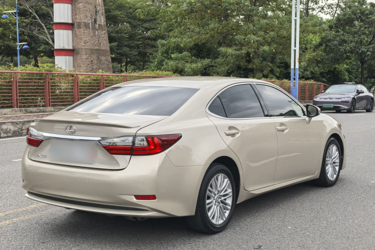 雷克萨斯ES 2015款 200 精英版车身外观6004